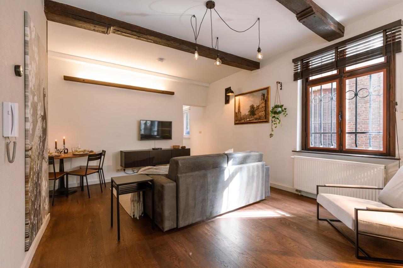 Authentic Apartment In The Heart Of 안트베르펜 외부 사진