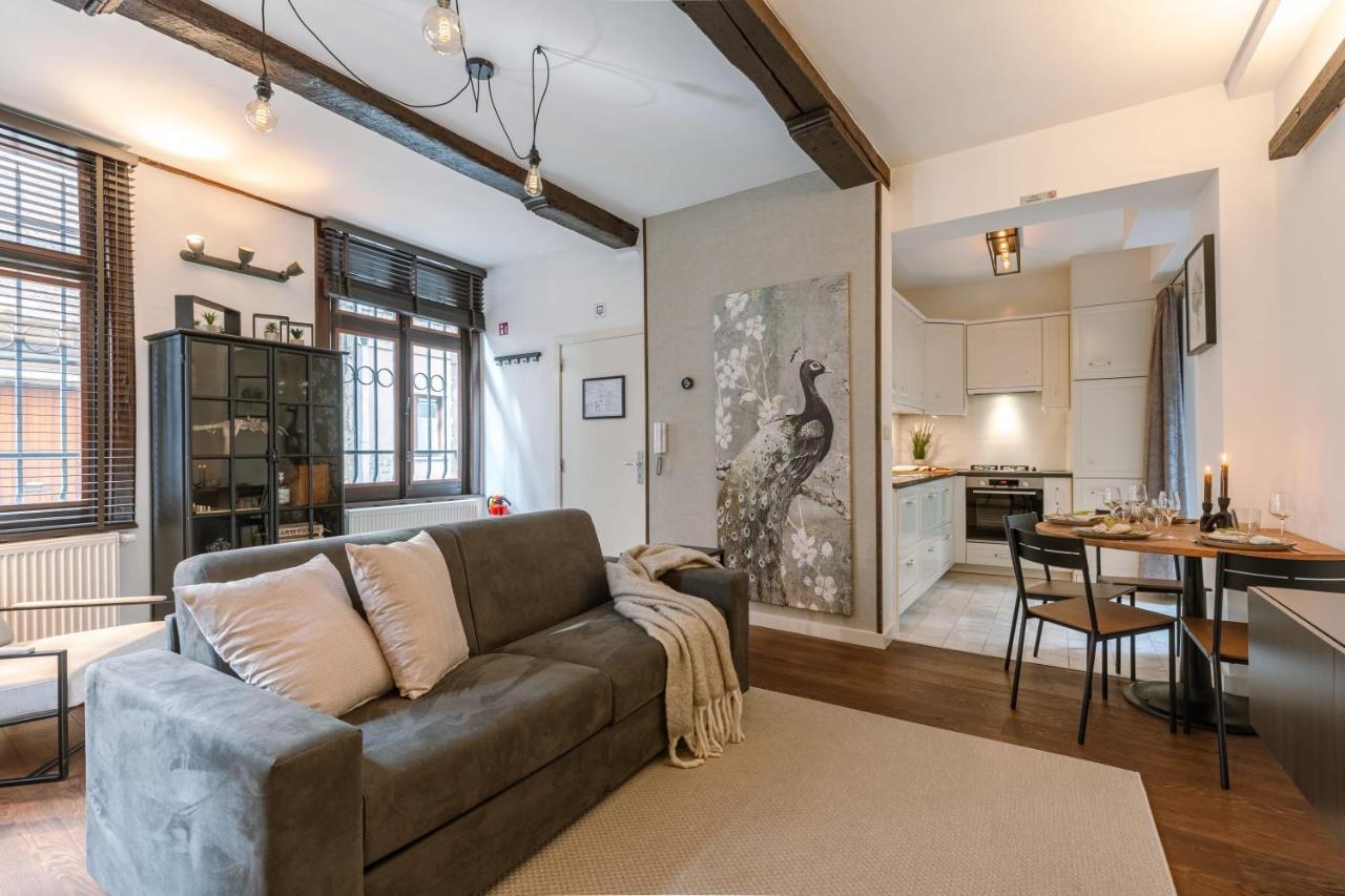 Authentic Apartment In The Heart Of 안트베르펜 외부 사진